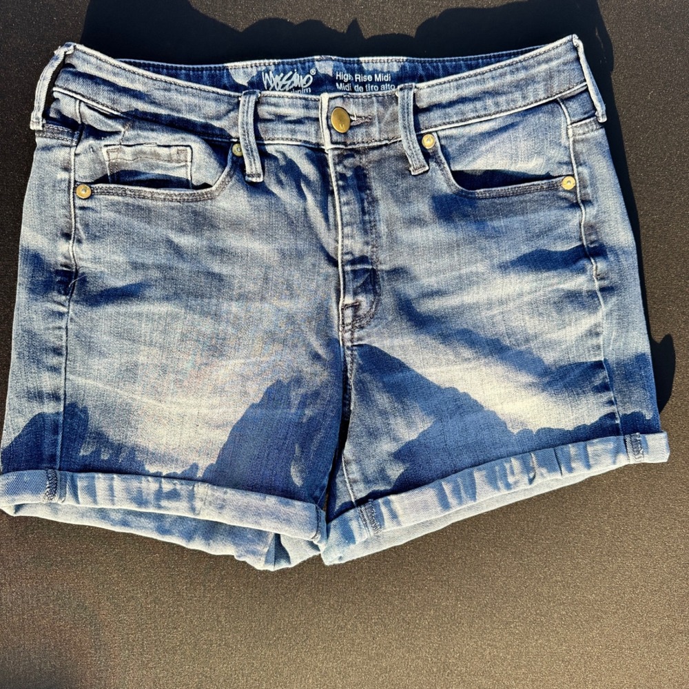 Mossimo Denim Shorts Womens 8 Blue Good High Rise Midi Super Stretch Cuffed